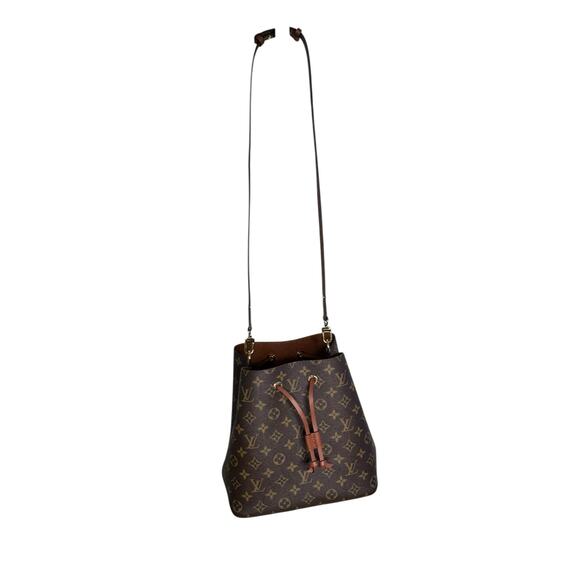 Louis Vuitton NWOT NeoNoe MM Bucket Bag in Caramel w/Dust Bag, Box & Ribbon - Picture 15 of 16